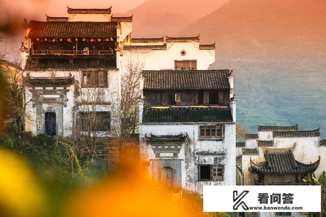 请问目前“大美上饶免费游”的活动，篁岭景区免门票不？除了门票还有其他的费用么？