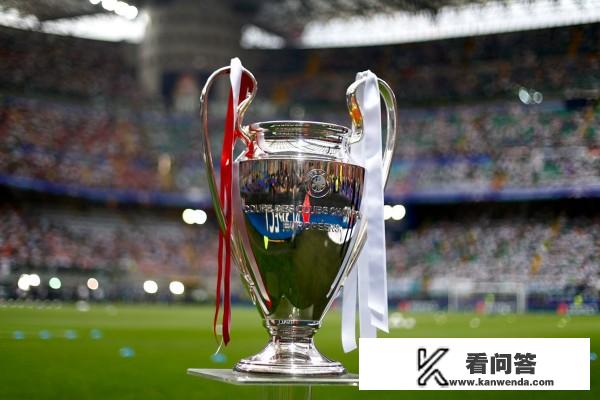 C罗、梅西领衔FIFA年度最佳阵容，英超为何多年无人入选？