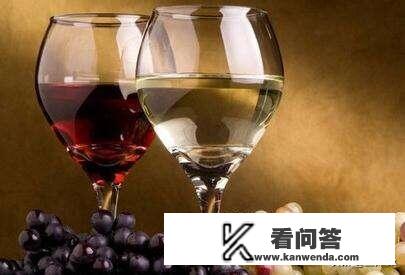 什么品种的葡萄适合做葡萄酒？