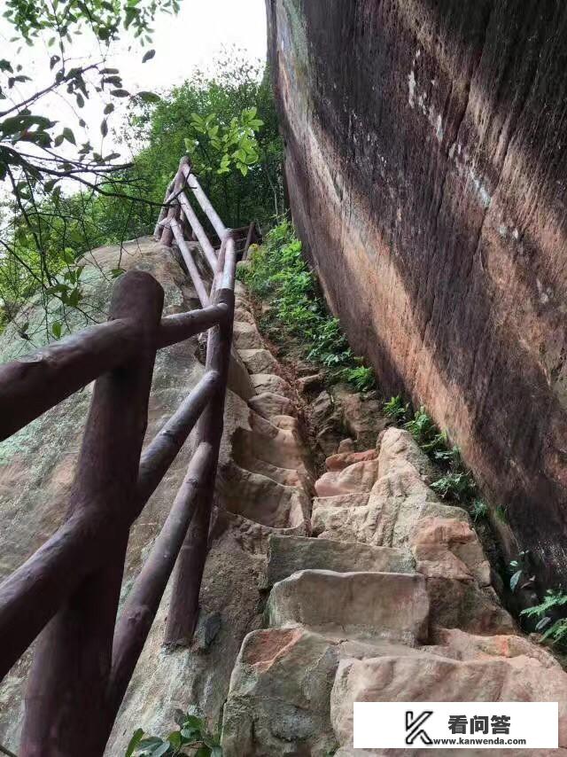 韶关丹霞山住宿攻略？