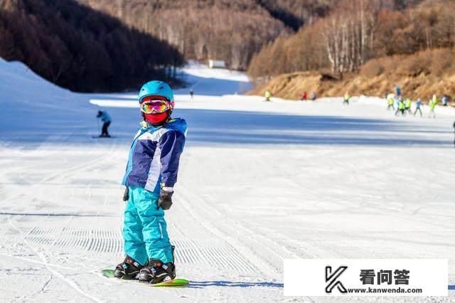 来三亚旅游7天，平均每人需要花多少钱？你怎么看？