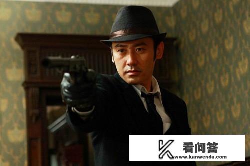 中国军事题材的有名导演有几位？