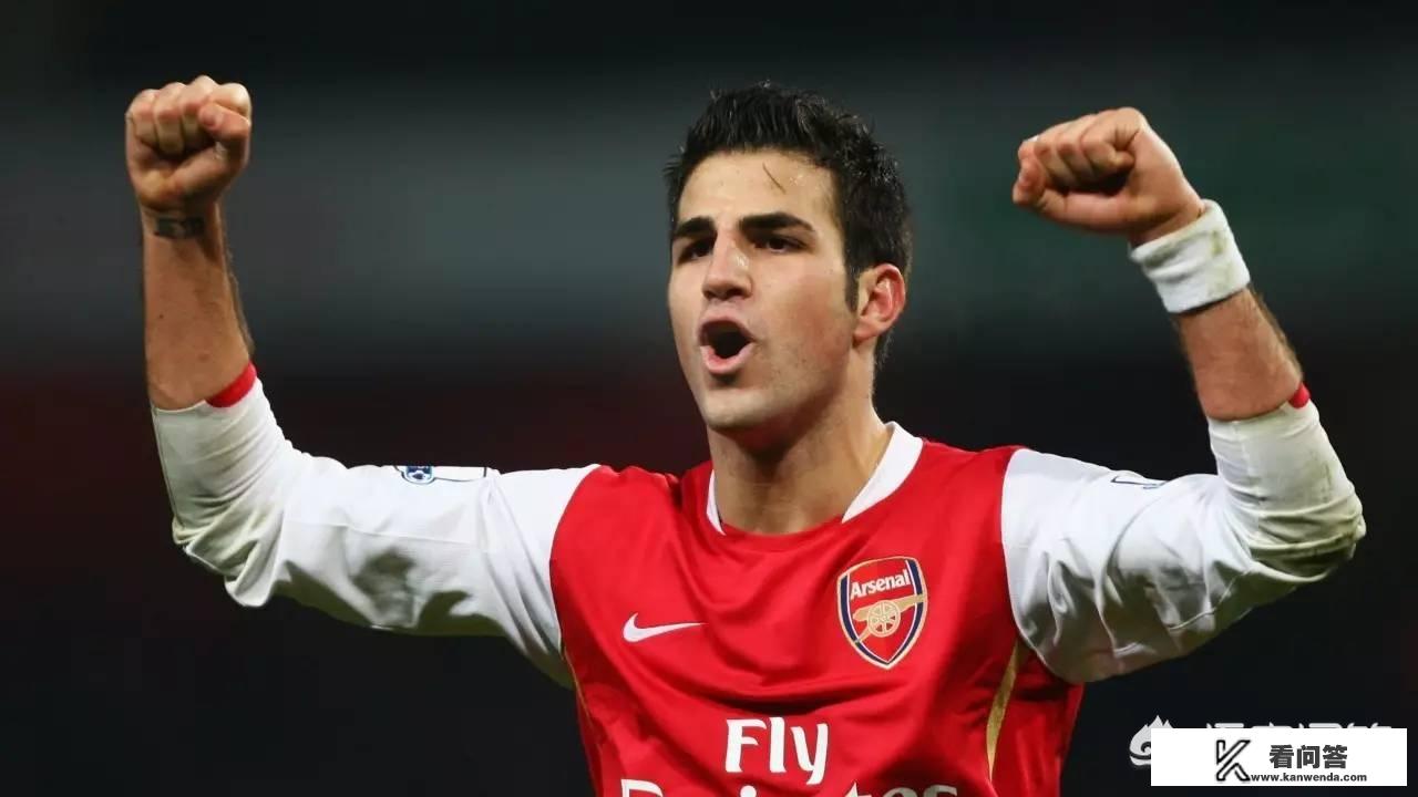 欧冠曼城7-0战胜沙尔克04，欧冠历史当中还有单场制造7-0惨案的事件发生么？