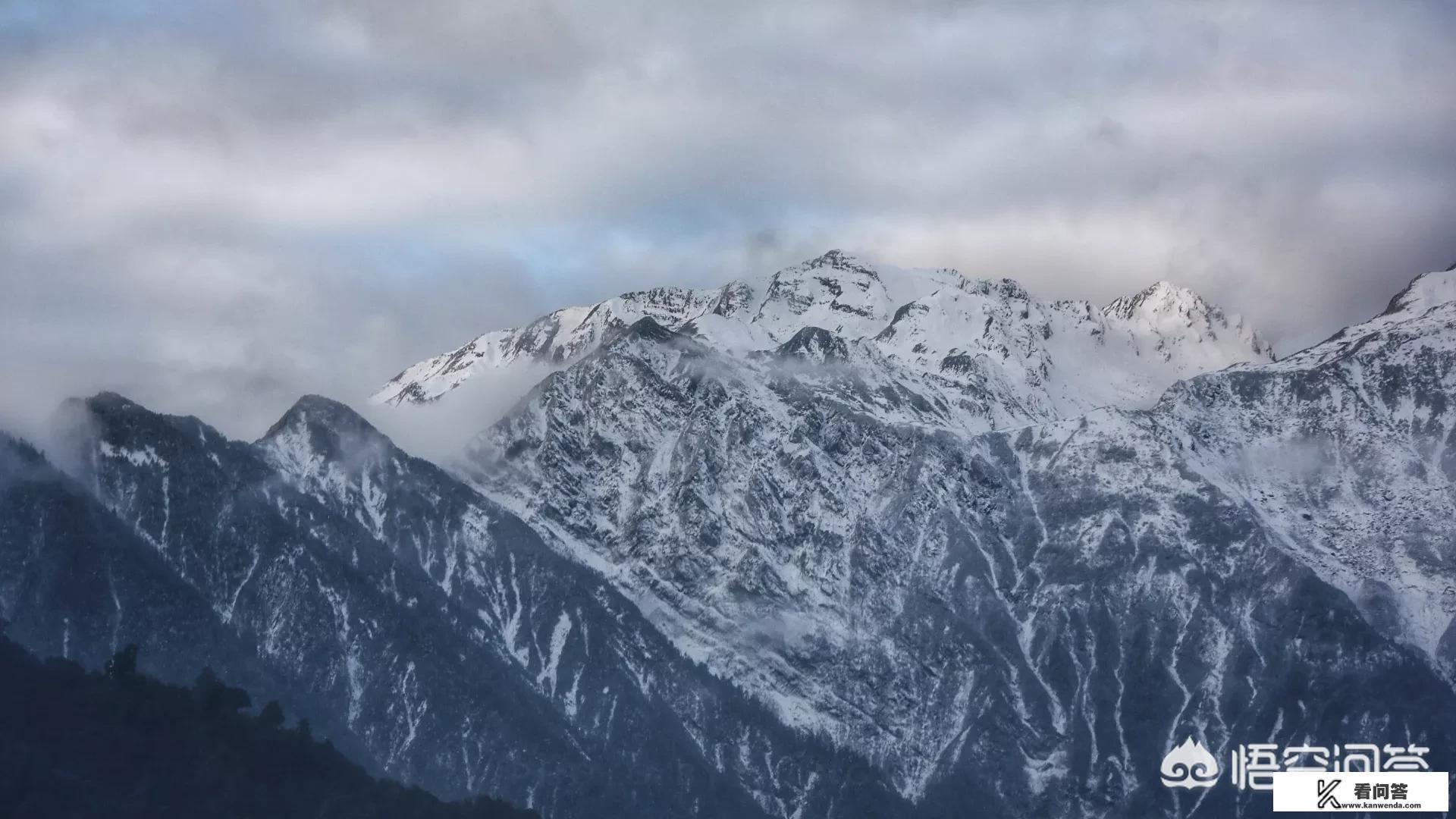 去川西游玩，有哪些旅游攻略？如果下大雪的话，风景还会不会美呢？