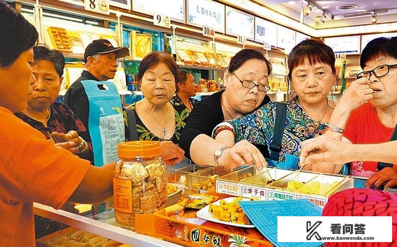 请问台湾跟团游的亲们是每天换酒店吗？