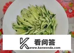 大拉皮拌黄瓜的做法？