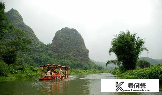 我想去旅游可是没有朋友陪，一个人太寂寞了，怎么办？