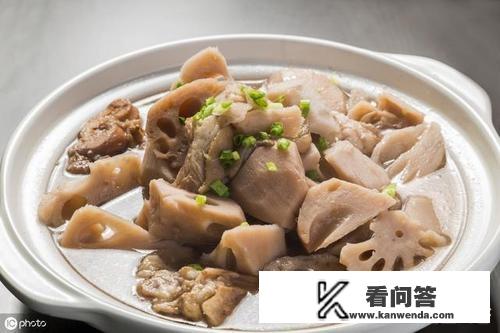 莲藕煲汤怎么做？