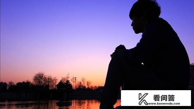 前男友回消息很慢很冷淡? 前男友回消息很慢很冷淡?