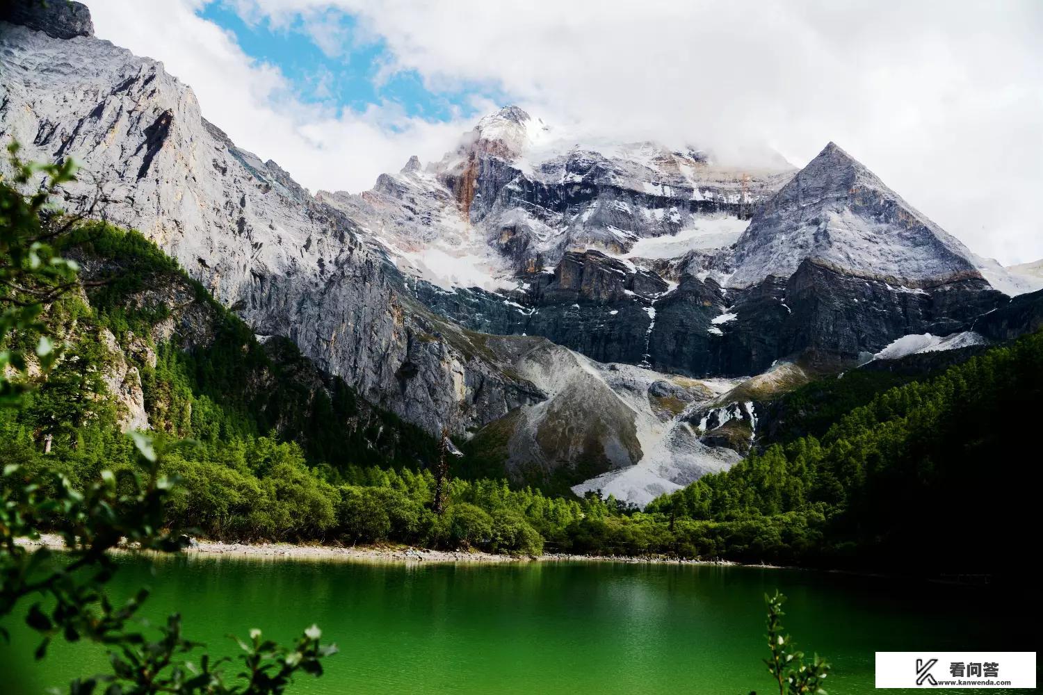 上海虹桥至黄山旅游攻略？