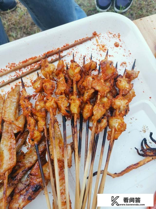 有什么大学生可以举办的校园特色活动吗？急求？