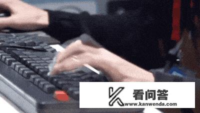 游戏界手速最快的人—高桥名人,Faker拥有着恐怖的498APM,而他已近乎破千,你怎么看? 游戏界手速最快的人—高桥名人,Faker拥有着恐怖的498APM,而他已近乎破千,你怎么看?