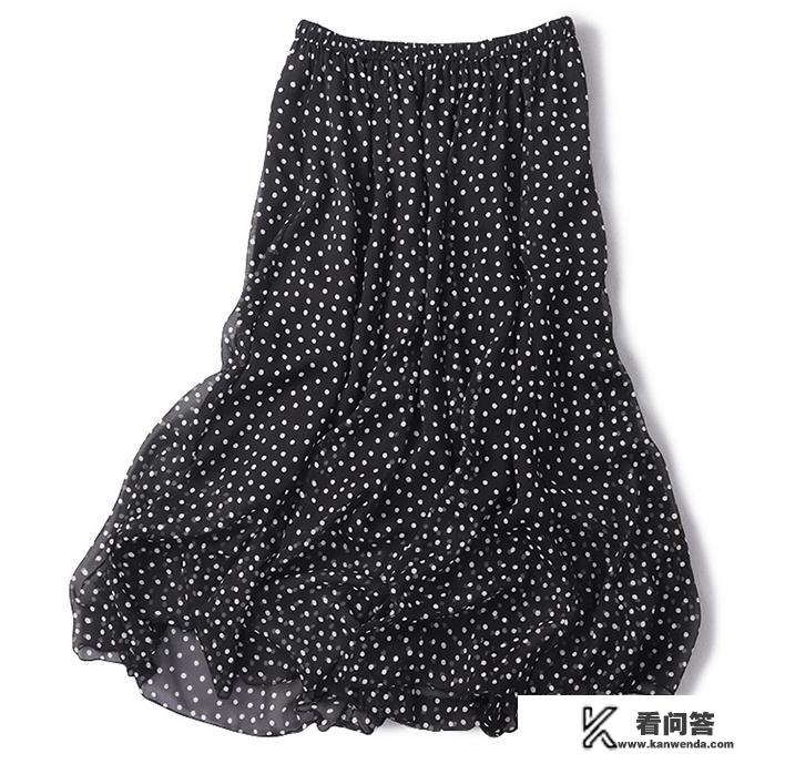 喜欢穿裙子，夏天有哪些度假田园风的裙装搭配，日常又好看？