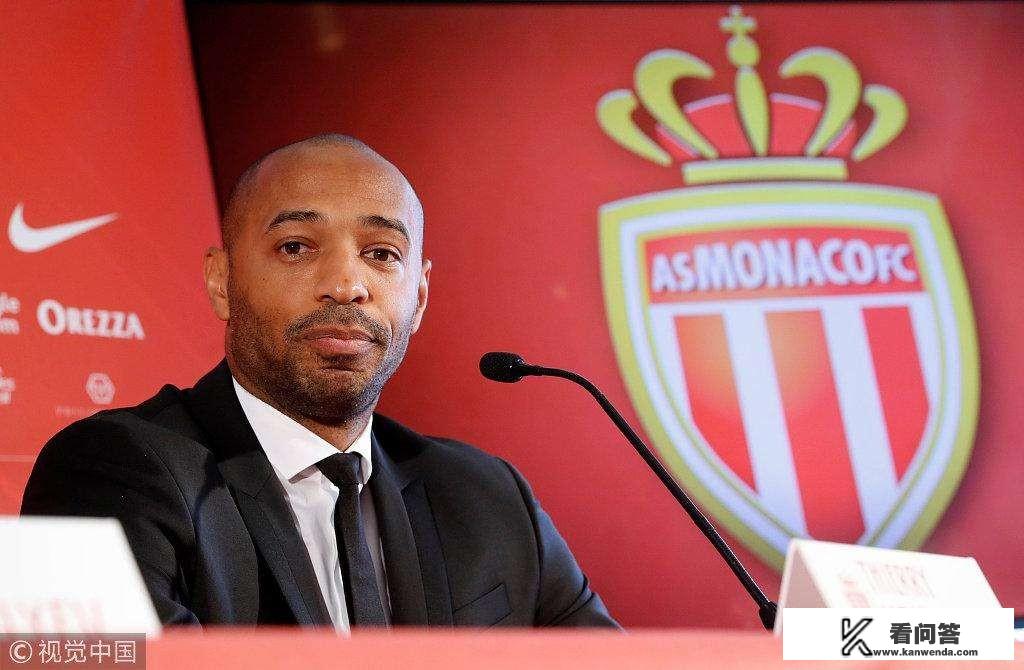 足坛收入排行榜：球员梅西第1，C罗第2，教练西蒙尼第1，穆帅第2，你怎么看？