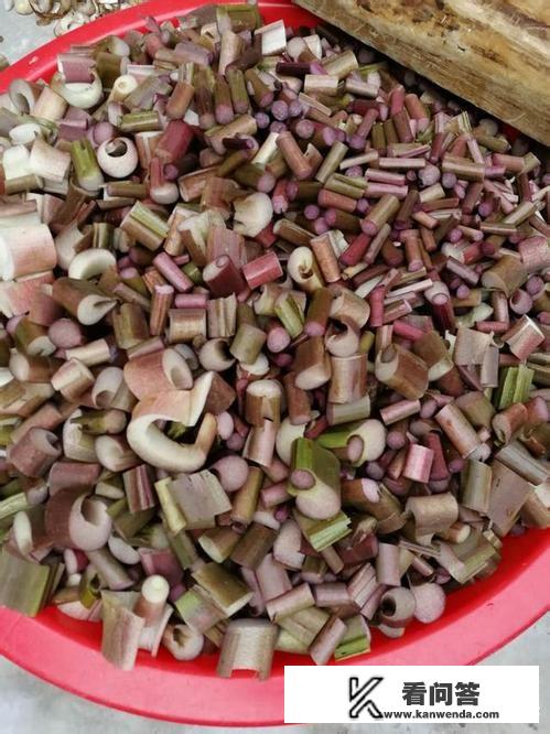 芋叶怎么形容？