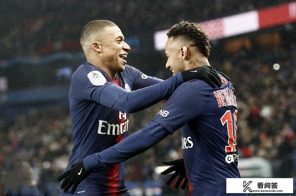 欧冠16强，巴黎圣日耳曼VS曼联的比赛比分如何预测？曼联能否逆转晋级？