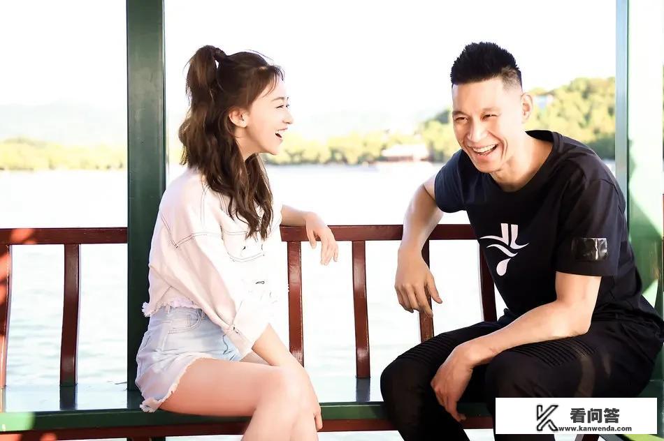 cctv3宣传广告中的白衣美女是谁?不要说是童蕾或者王亚彬哦? cctv3宣传广告中的白衣美女是谁?不要说是童蕾或者王亚彬哦?