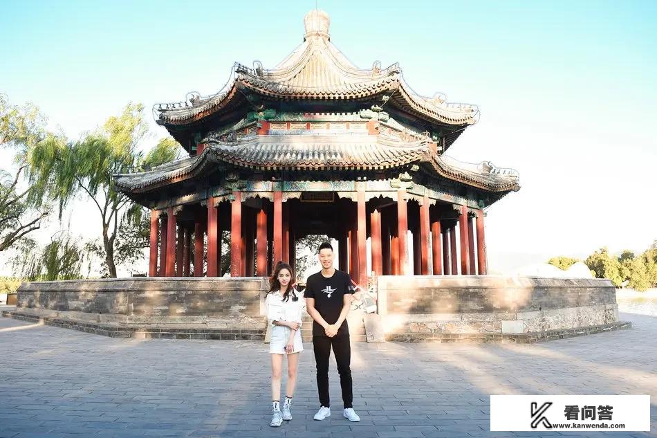 cctv3宣传广告中的白衣美女是谁?不要说是童蕾或者王亚彬哦? cctv3宣传广告中的白衣美女是谁?不要说是童蕾或者王亚彬哦?