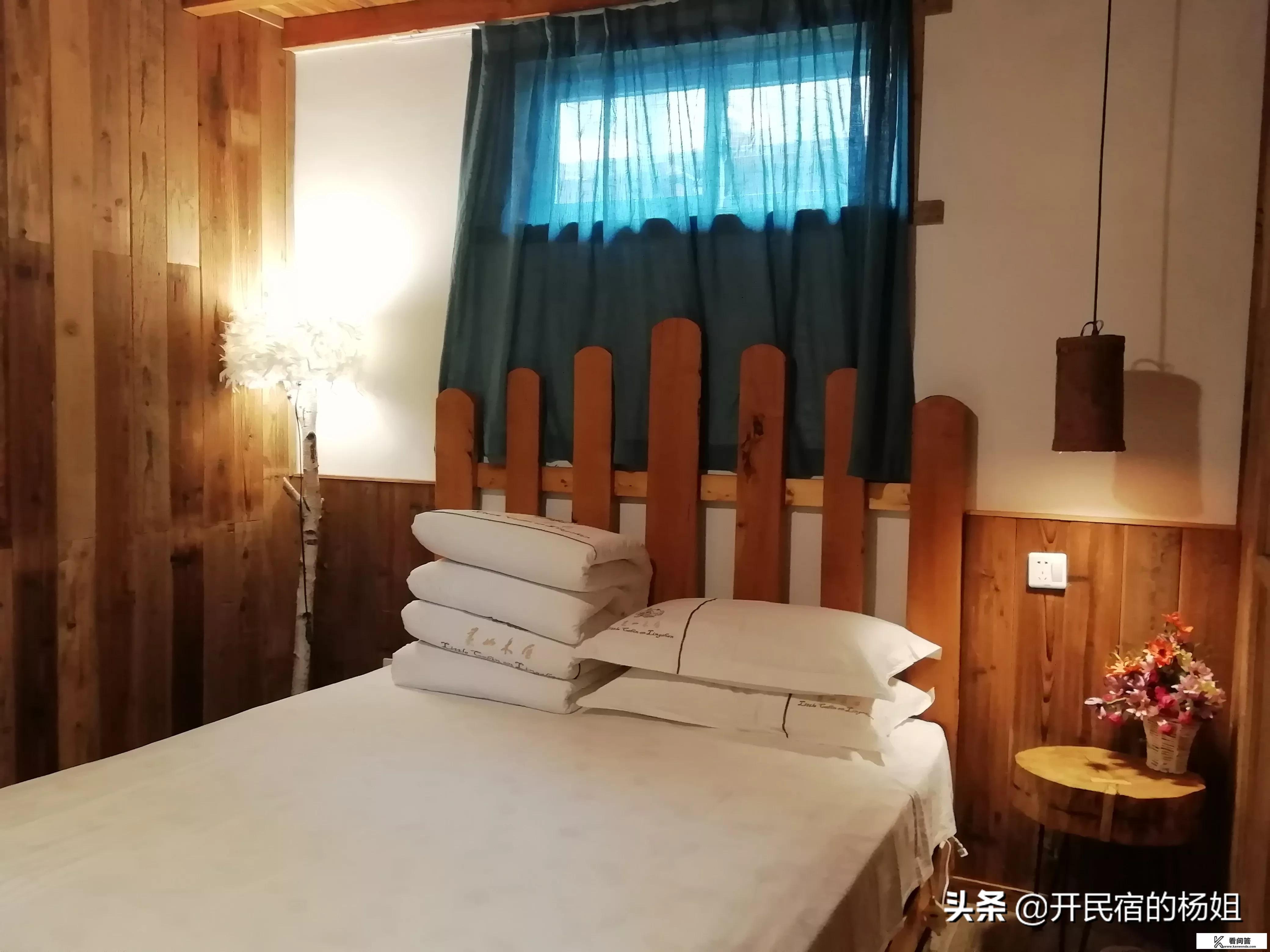 旅游那一年开始火的？