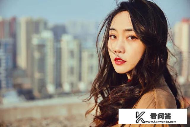 家里出现矛盾,他只会默不作声,面对一个无法调教的男人我该怎么办? 家里出现矛盾,他只会默不作声,面对一个无法调教的男人我该怎么办?