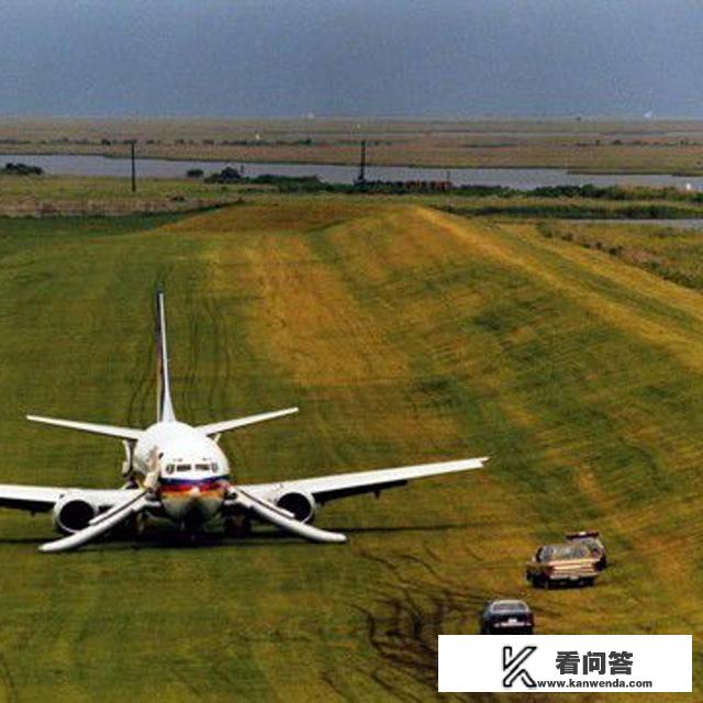 MH370会不会在沙漠迫降，发生空难？飞机可以在沙漠降落吗？