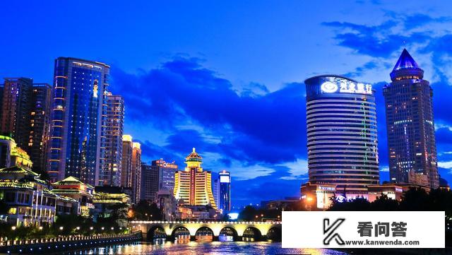 夏天去哪里旅游凉快,夏季凉爽景点推荐? 夏天去哪里旅游凉快,夏季凉爽景点推荐?