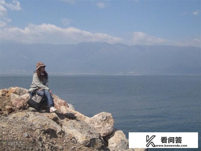 我想问问关于旅游购物团和纯玩团有什么区别？