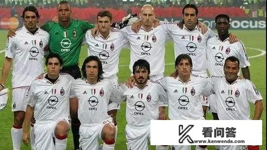 都没有拿到欧冠，05年的ac米兰和16年的巴萨谁更强？