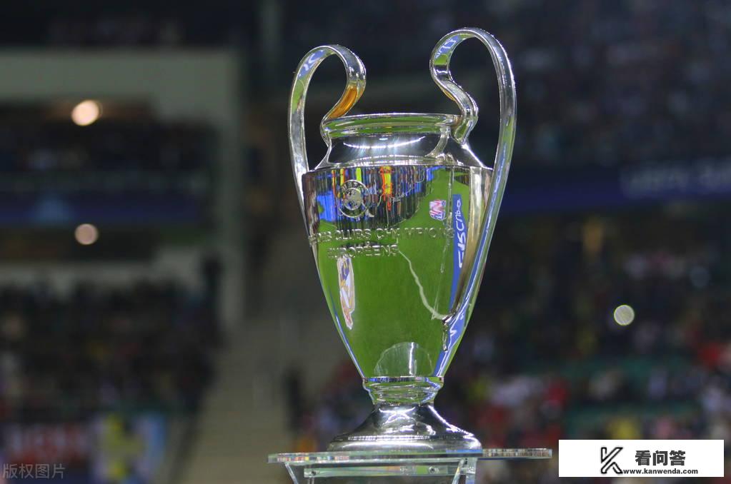 C罗重回葡超?就为了踢6场欧冠至于嘛? C罗重回葡超?就为了踢6场欧冠至于嘛?