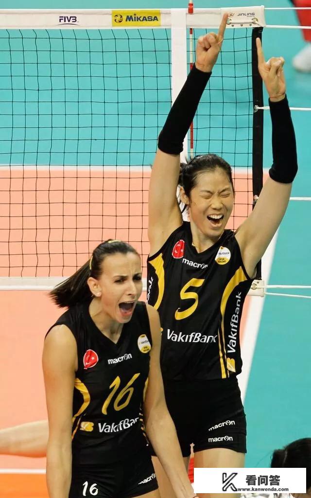 女排欧冠决赛，朱婷带伤出战仍展现出绝对实力，你怎么看？