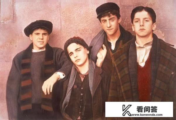 那位给推荐一些经典好看的黑帮电影呀？