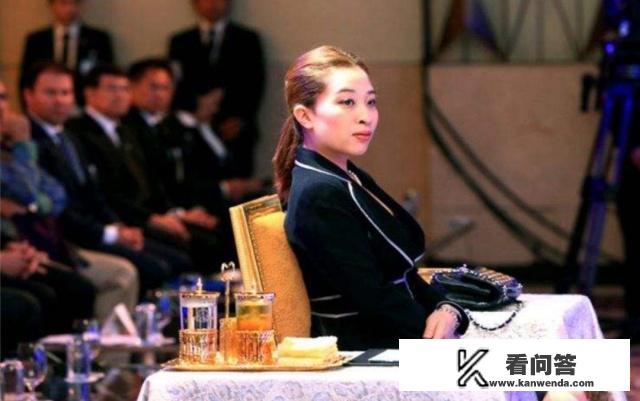 谁能告诉我女王或者公主的英文缩写？