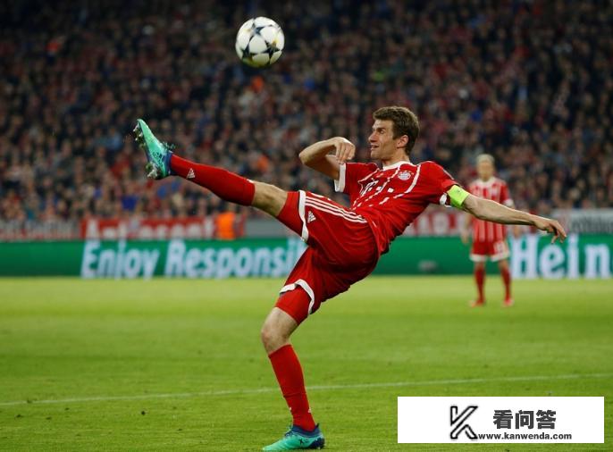 拜仁慕尼黑现在的头牌是莱万还是罗本? 拜仁慕尼黑现在的头牌是莱万还是罗本?