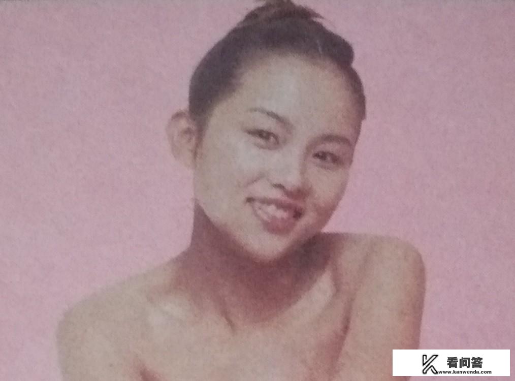 一些女老师，在头条又漏胸又漏腿，作为同行的你们怎么看待这事？