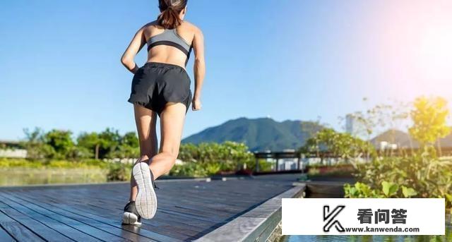 外出旅游如何保持健身？