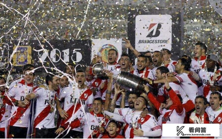 南美解放者杯和南美杯的赛制与欧冠和欧罗巴联赛的赛制有什么区别？