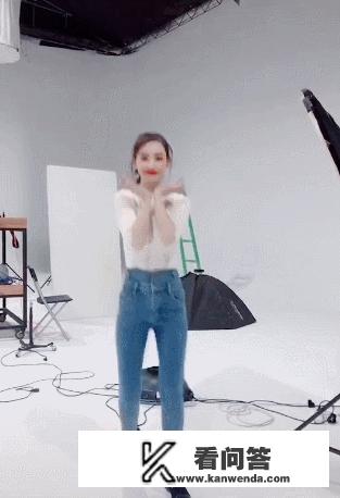 如果王宝强前妻马蓉出道主演了一部电影，你们会去买票观看吗？