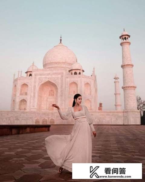 17岁当空姐，20岁闪婚嫁给印尼富豪，离婚后每月获天价生活费？