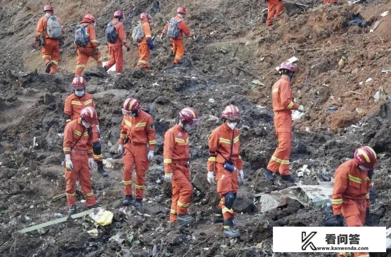 高速坠落的客机人能清醒吗？