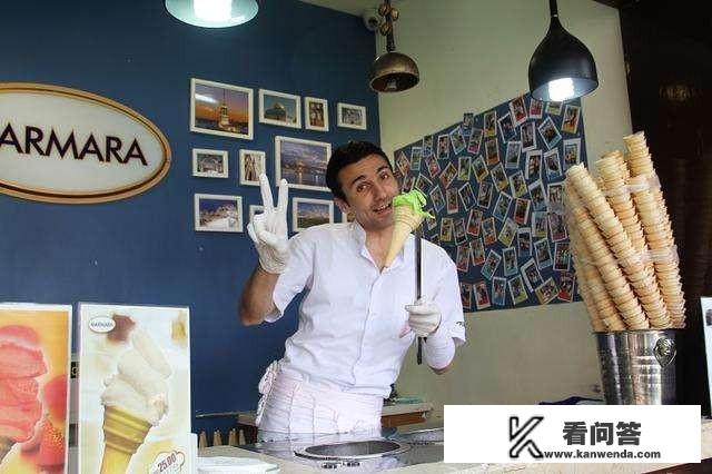 在新形势下，该如何发挥短视频的作用催生旅游新经济的发展？