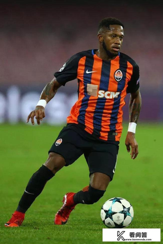 高价引进的弗雷德能给曼联带来什么？能解放博格巴吗？