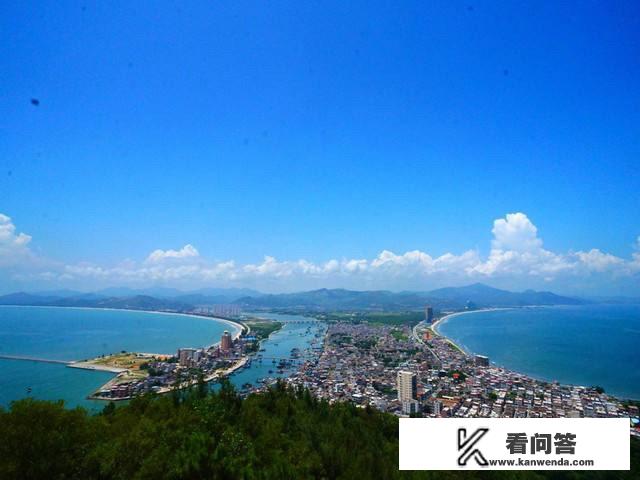 情侣去海边放飞心情的诗句？