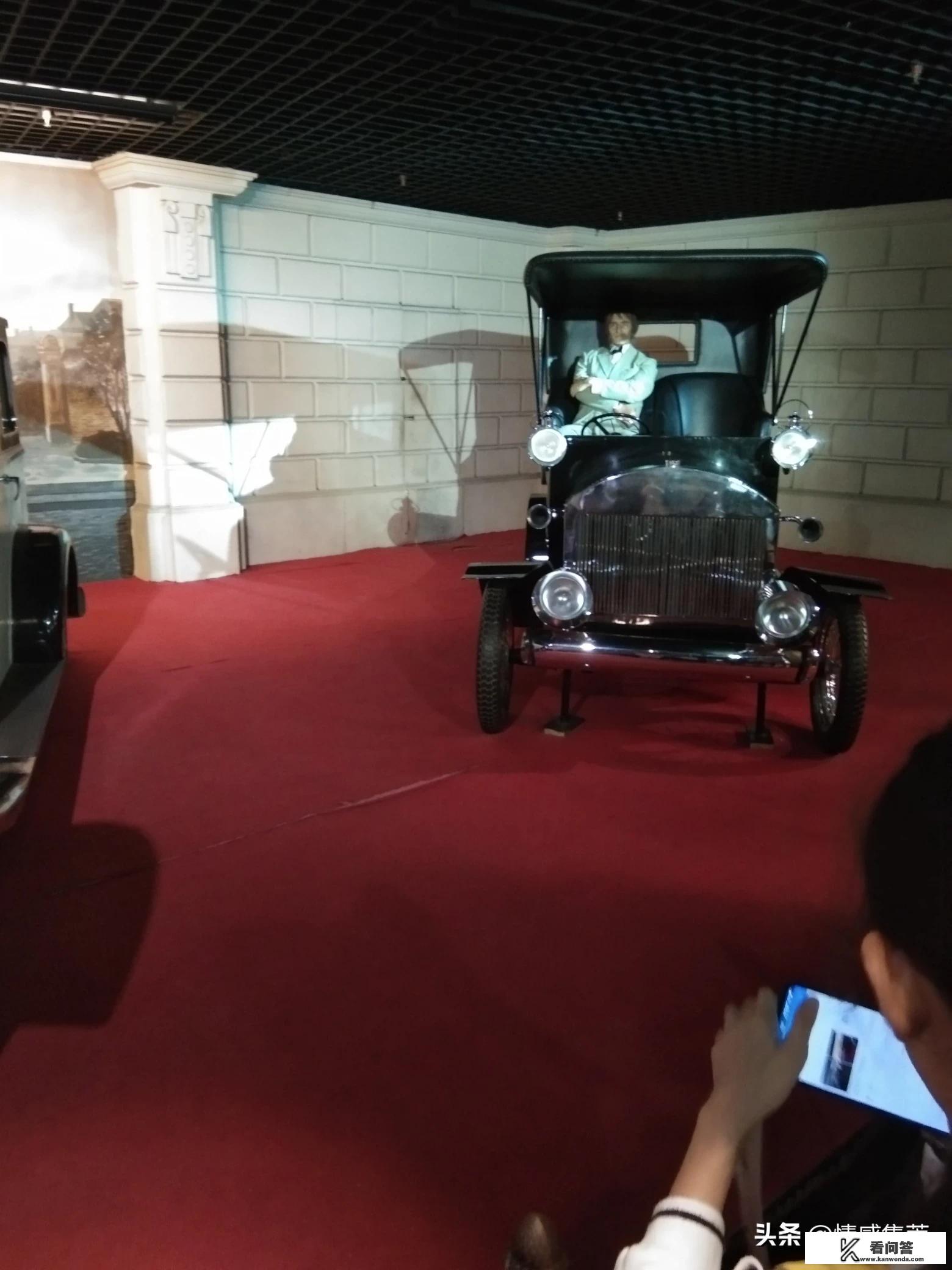 男的学什么技术最挣钱？