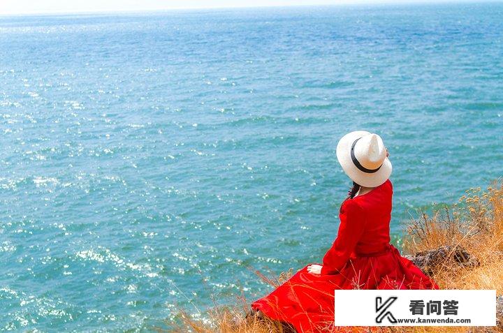 洱海拍照穿什么衣服？