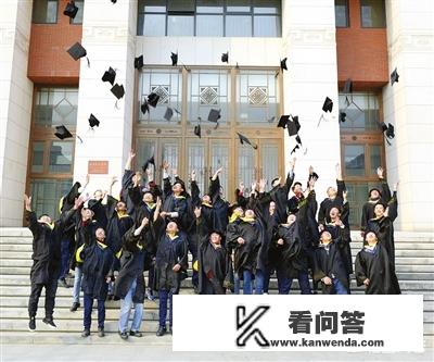 2022年江西成人高考报名时间？