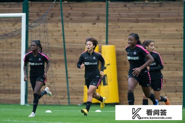 9月28日女足欧冠大巴黎出战,王霜能延续首秀的火热状态再献助攻吗? 9月28日女足欧冠大巴黎出战,王霜能延续首秀的火热状态再献助攻吗?