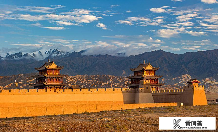 请问开着房车出去旅游一年需要多少钱？