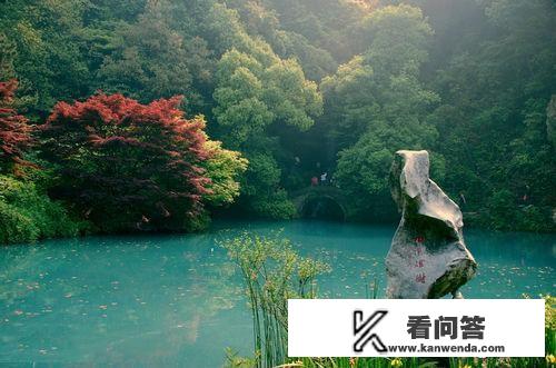 两个人，不报团，去杭州旅游，玩儿大概5天，应该怎么安排？