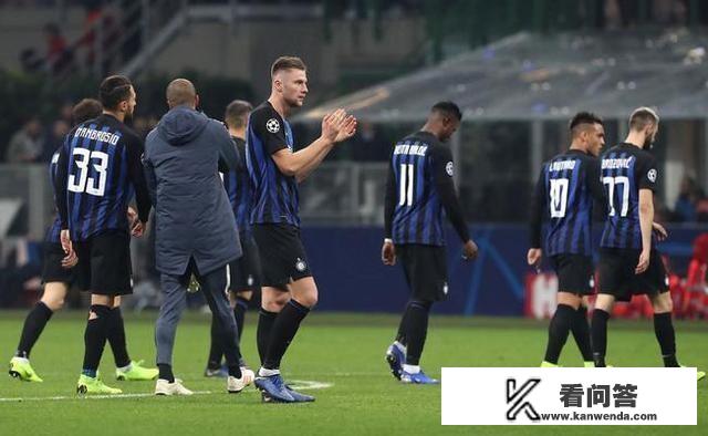 巴萨1-1热刺给足面子，国米自丢颜面，1-1战平埃因霍温欧冠出局，你怎么看？