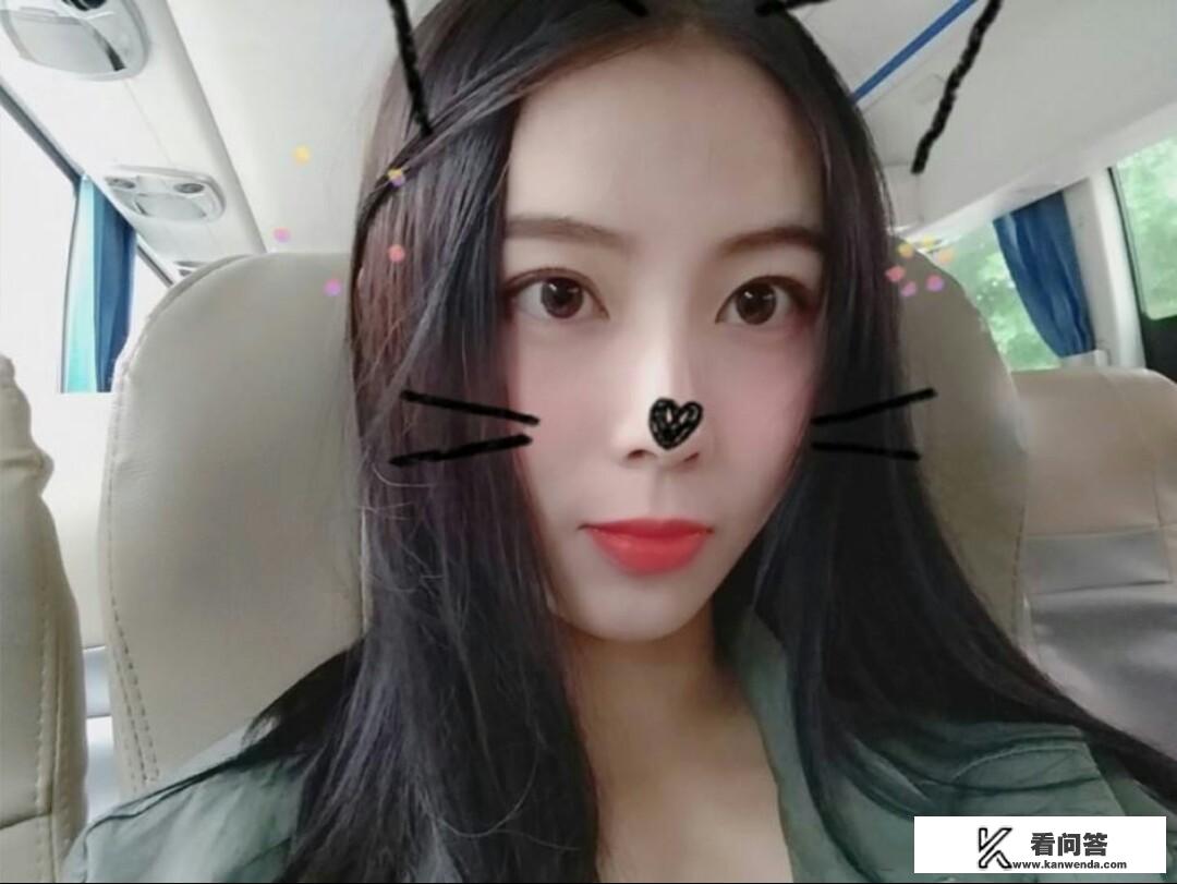 小姨子，每次都非得跟着我去旅游，我该怎么阻止她？